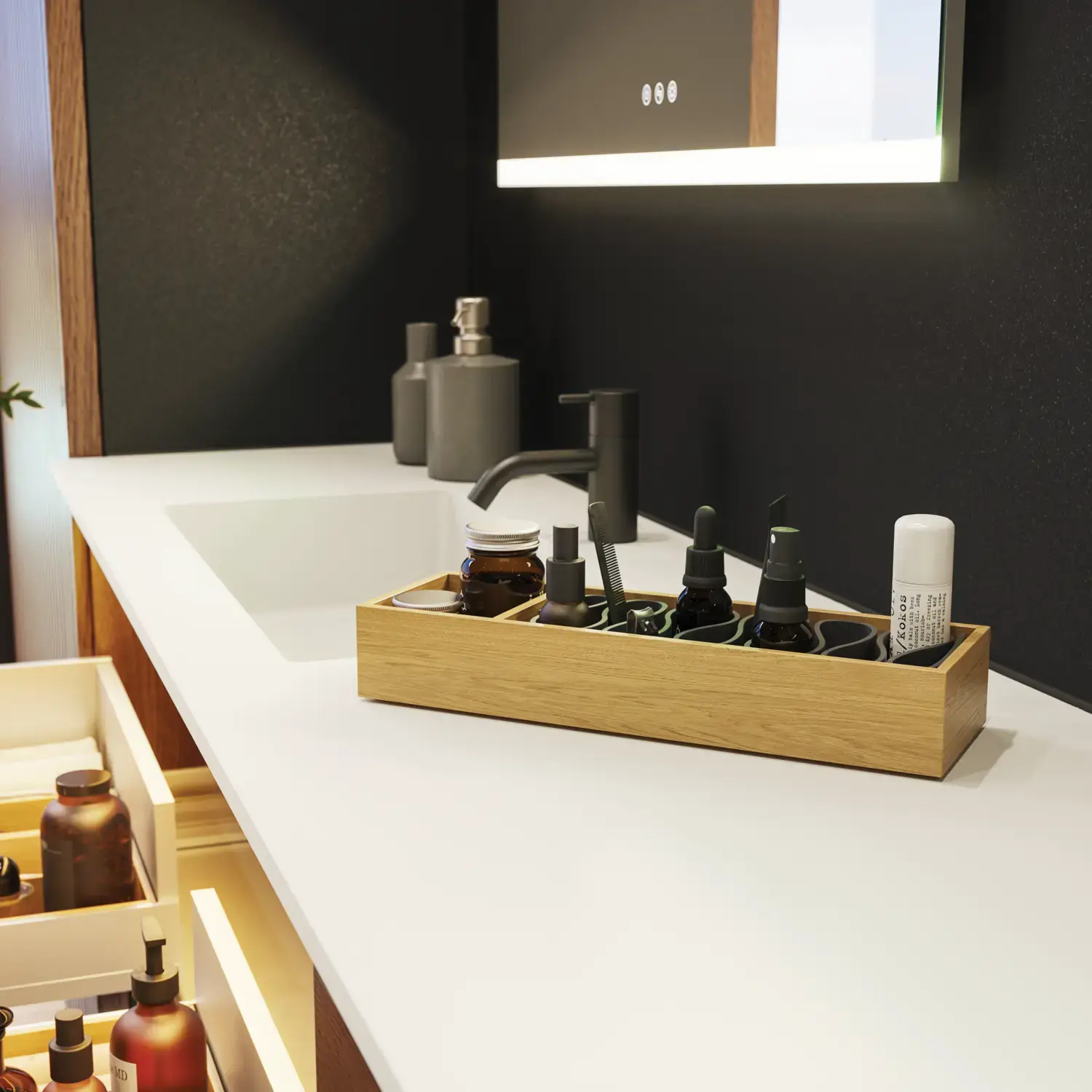 Stor badrumsinspiration med tvättställsskåp och trälameller i brun ek, fristående badkar, och fyrkantiga speglar med ljus, elegant dubbeltvättställ ger ett modernt och symmetriskt utseende