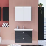 Stor badrumsinspiration med badrumsmöbler i Black Structure med eleganta tvättställ och vackra spegelskåp med integrerad belysning, terrazzogolv och röda väggar och kakel för ett modernt utseende.