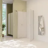 Stor badrumsinspiration med gröna badrumsmöbler, fyrkantig spegel, och duschvägg med slagdörrar med klarglas och profiler i satin, samt en elegant elektrisk handdukstork.
