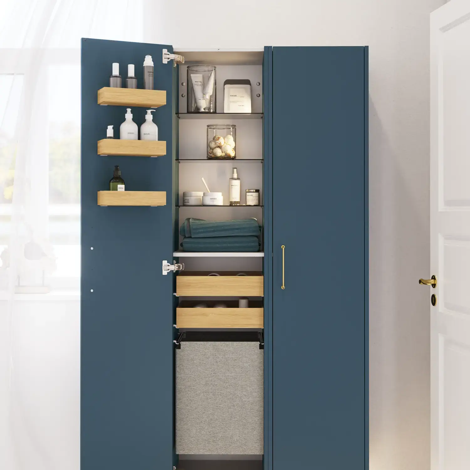 Badrumsinspiration med badrumsmöbler i modern blå färg, elegant fristående handfat och stor fyrkantig spegel med belysning, vita fiskbensplattor ger ett stilrent och klassiskt uttryck