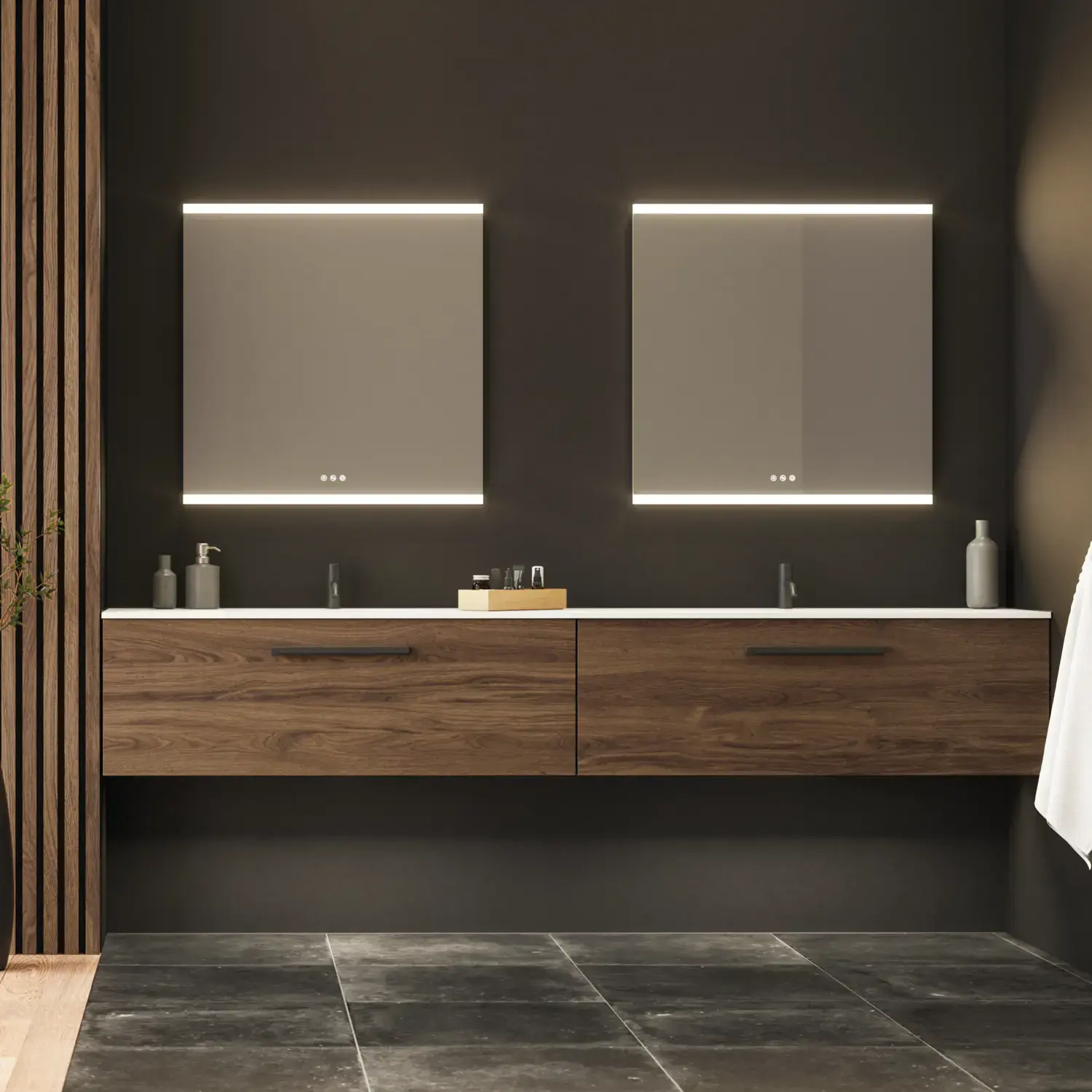 Stor badrumsinspiration med tvättställsskåp och trälameller i brun ek, fristående badkar, och fyrkantiga speglar med ljus, elegant dubbeltvättställ ger ett modernt och symmetriskt utseende